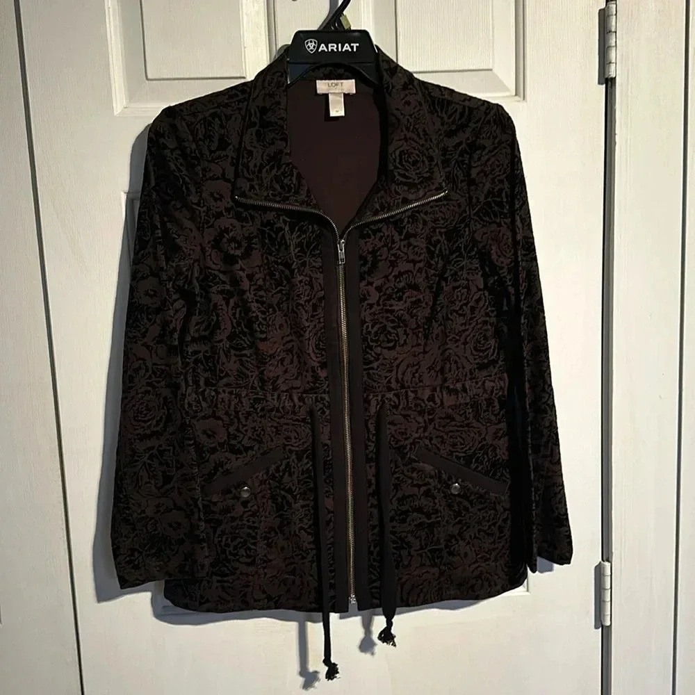 Loft Medium Zip up jacket